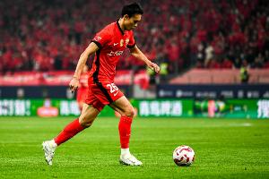 记者：如果刘若钒亚冠也有所表现，下次说不定能入选国足集训